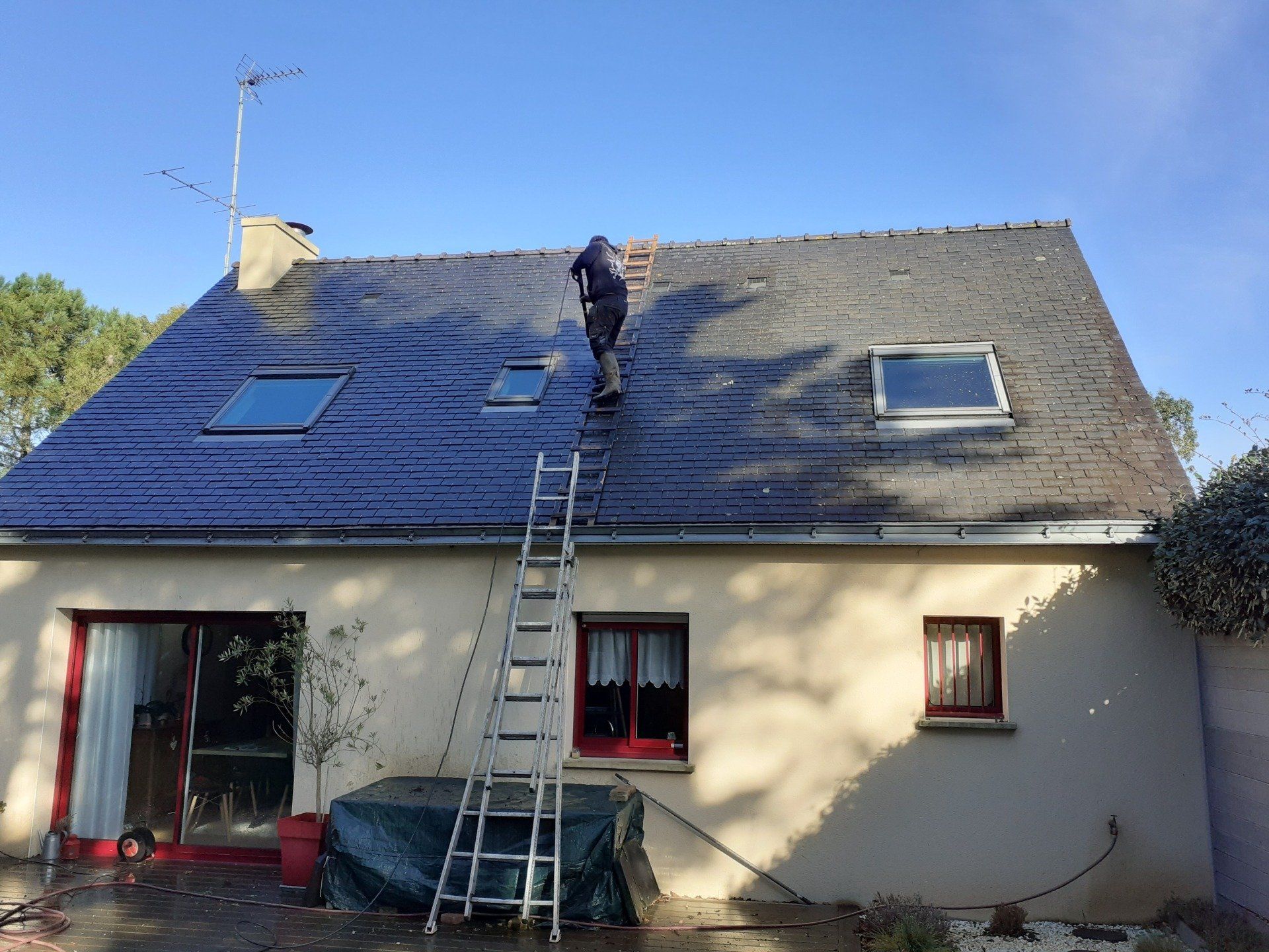 Travaux sur toiture en ardoise
