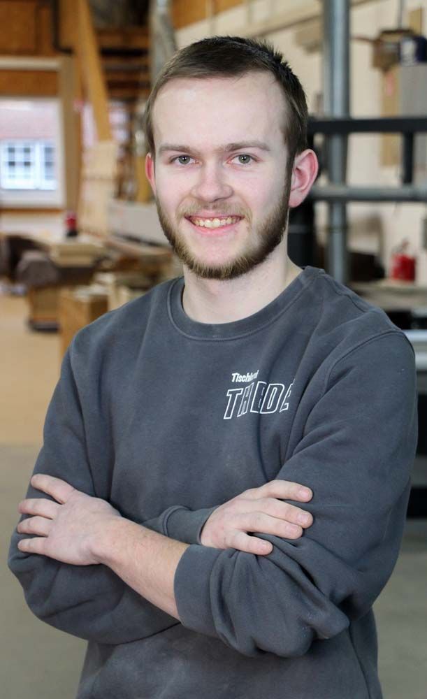 Tischlerei Thede GmbH & Co KG in Hamweddel das sind wir 12 Tjark Dübner