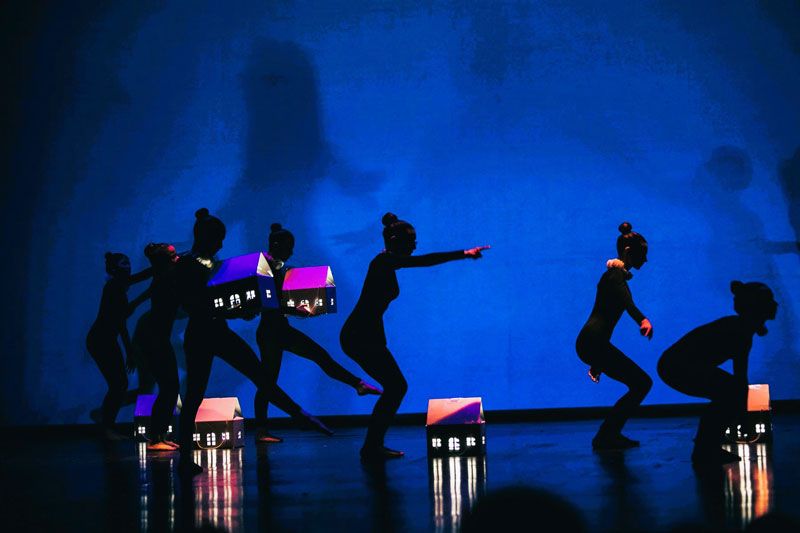 Σύγχρονο - Σχολή χορού ΧΟΡΟΛΟΓΙΟΝ