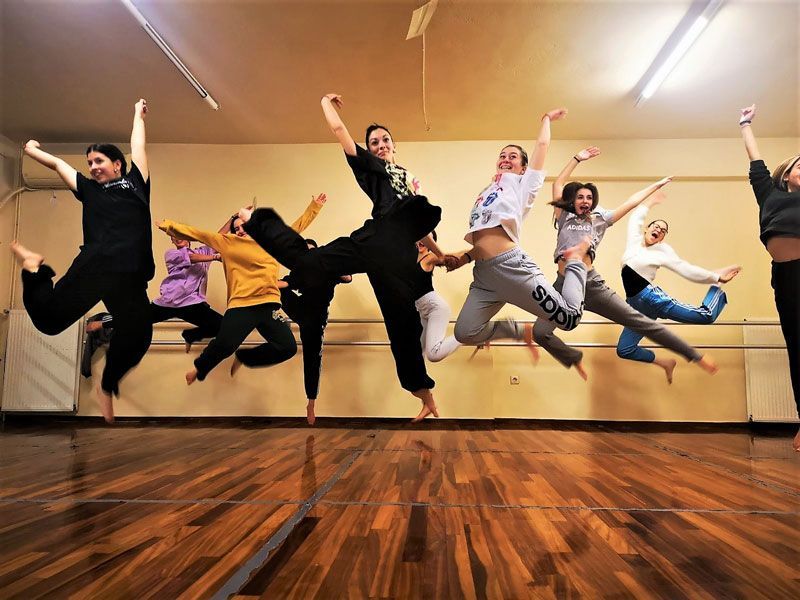 Παιδικό Μιούζικαλ ή Φάνκι Τζαζ - Σχολή χορού ΧΟΡΟΛΟΓΙΟΝ