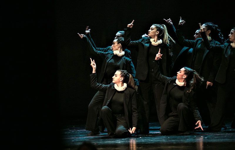 Σύγχρονο - Σχολή χορού ΧΟΡΟΛΟΓΙΟΝ