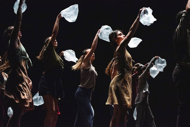 Αυτοσχεδιασμός - Σχολή χορού ΧΟΡΟΛΟΓΙΟΝ