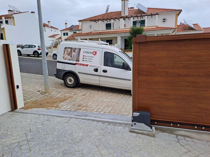 Estrutural Sistemas em Alumínio e PVC em Mafra