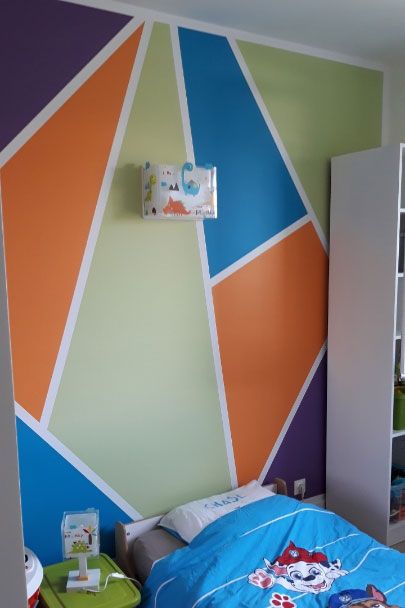 Mur bandes multicolores