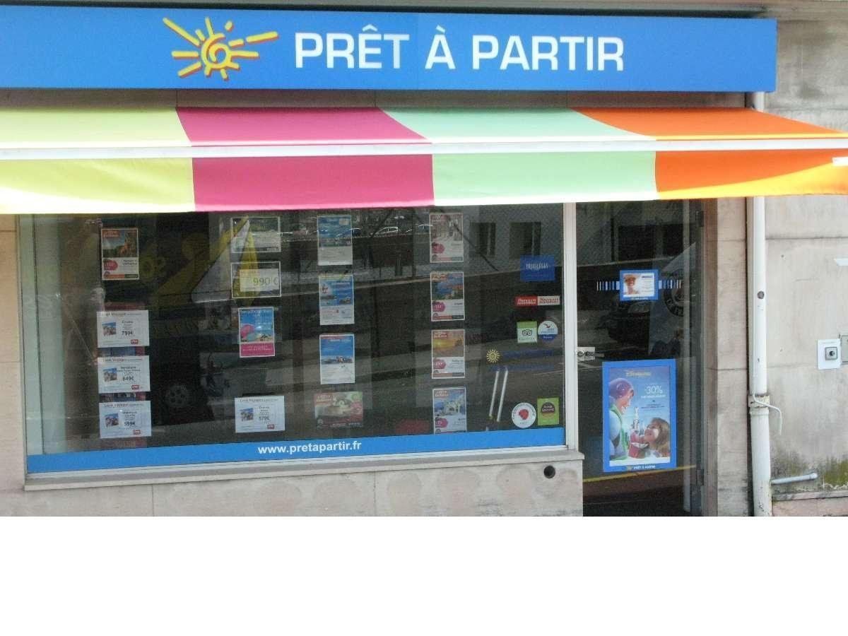 Store jaune, rouge et orange