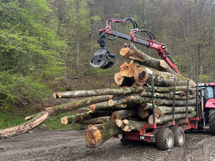 Déplacement de bois en tracteur