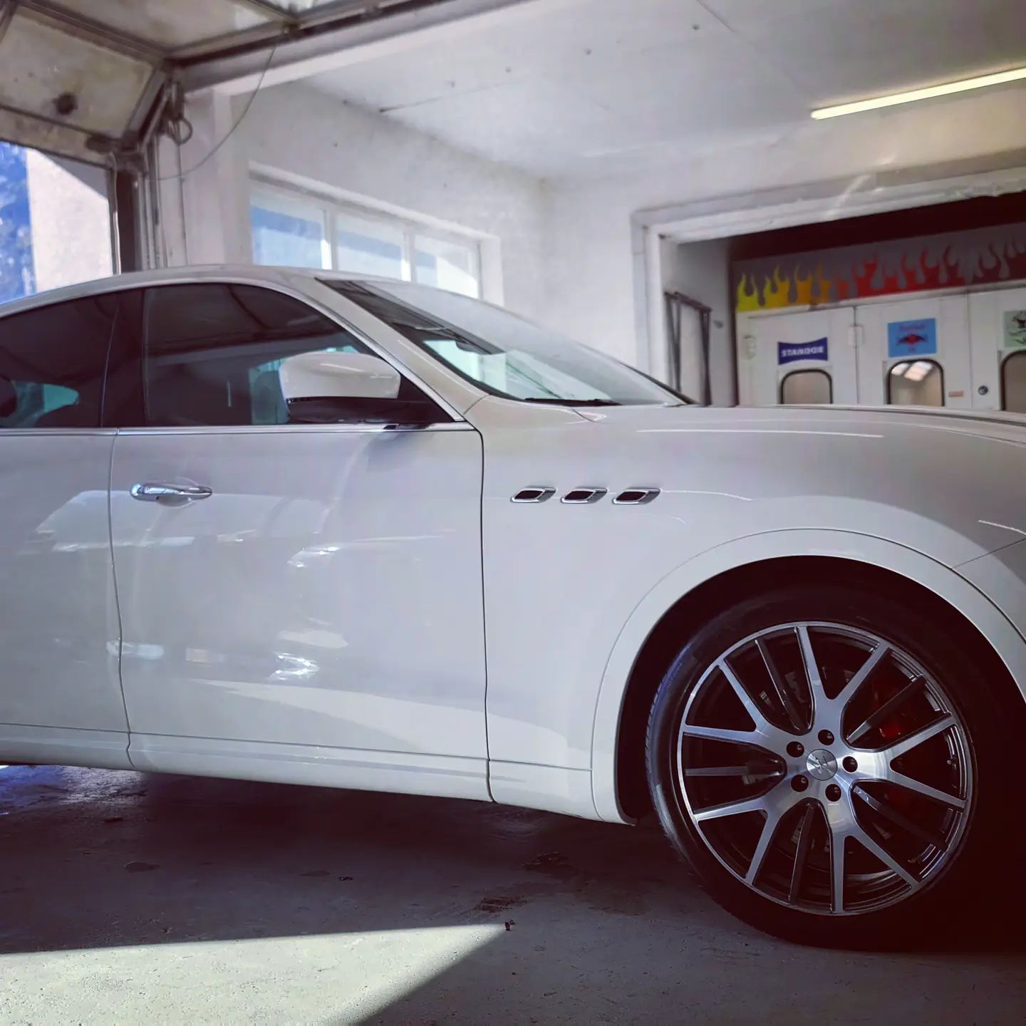 Carrosserie du Rhône Sàrl