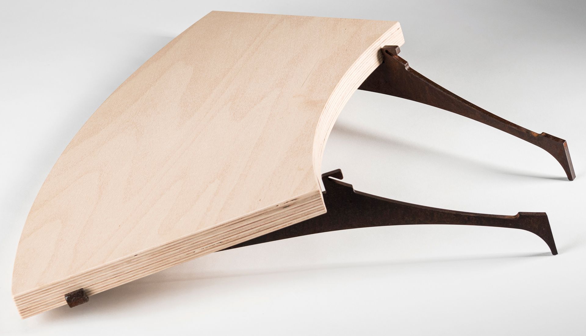 Beihängtisch von Martin Deuflhart