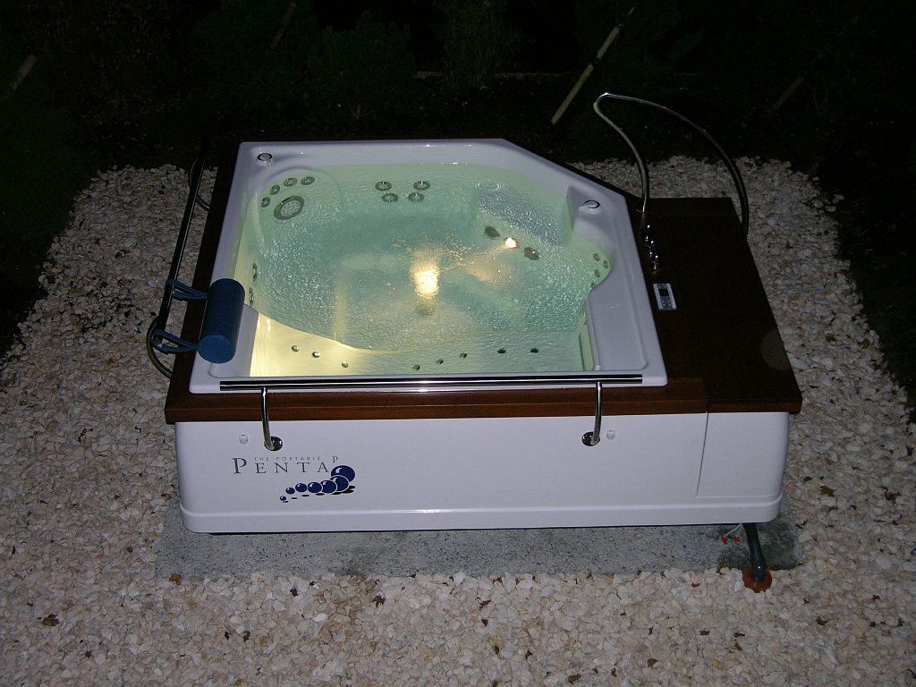 Riviera Pool Penta-3