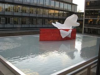 Edelstahlbecken mit Kunstwerk-2 Wasserkreisläufe