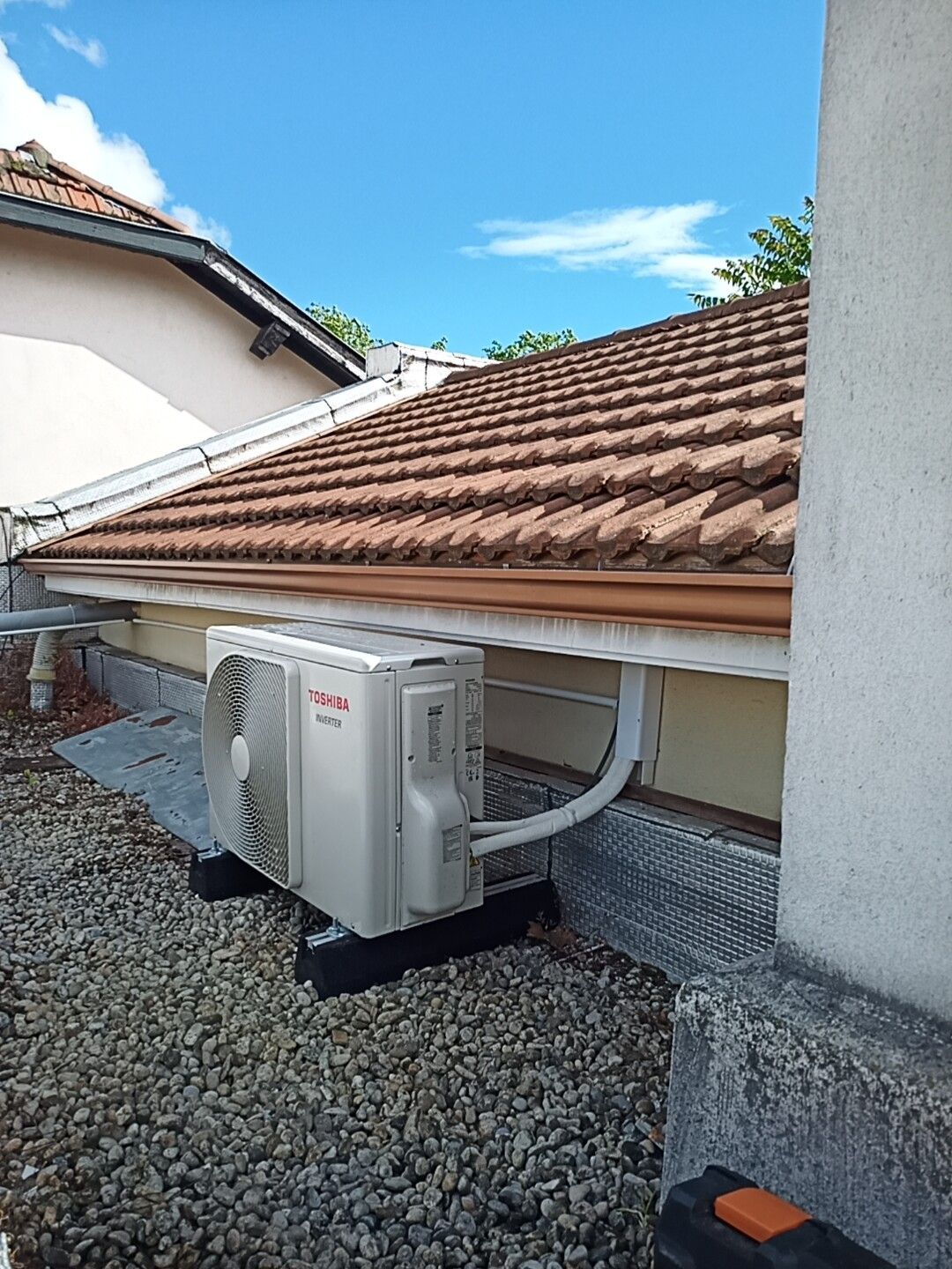 Mise en place d'une climatisation réversible Toshiba