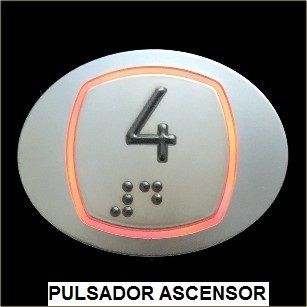 Un botón de ascensor pulsador con el número 4.