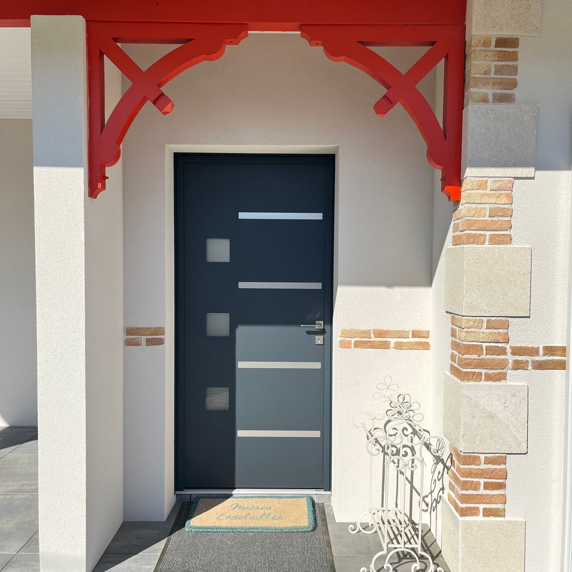 Menuiserie et entrée style arcachonnais