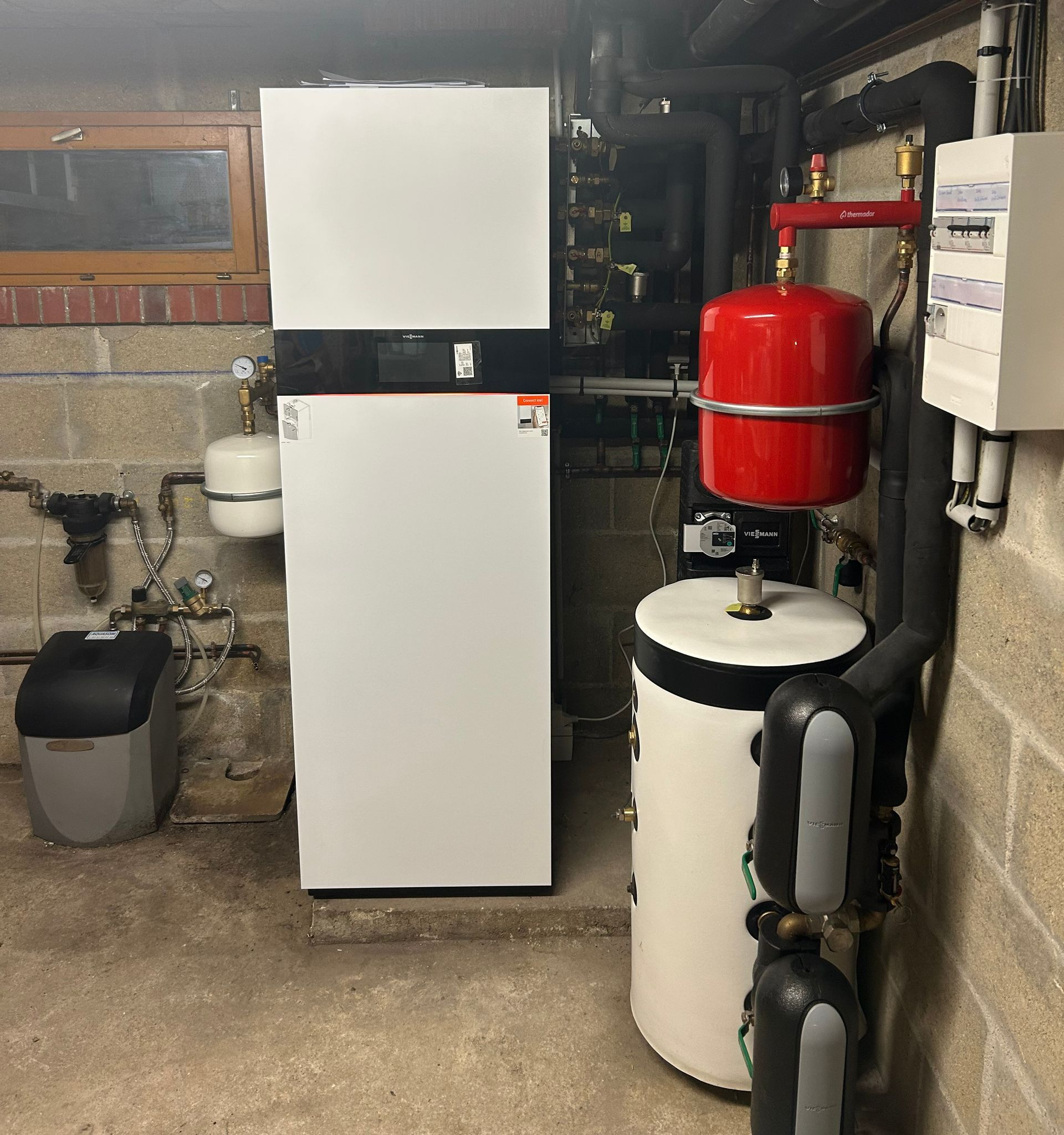 Un chauffe-eau thermodynamique dans un garage