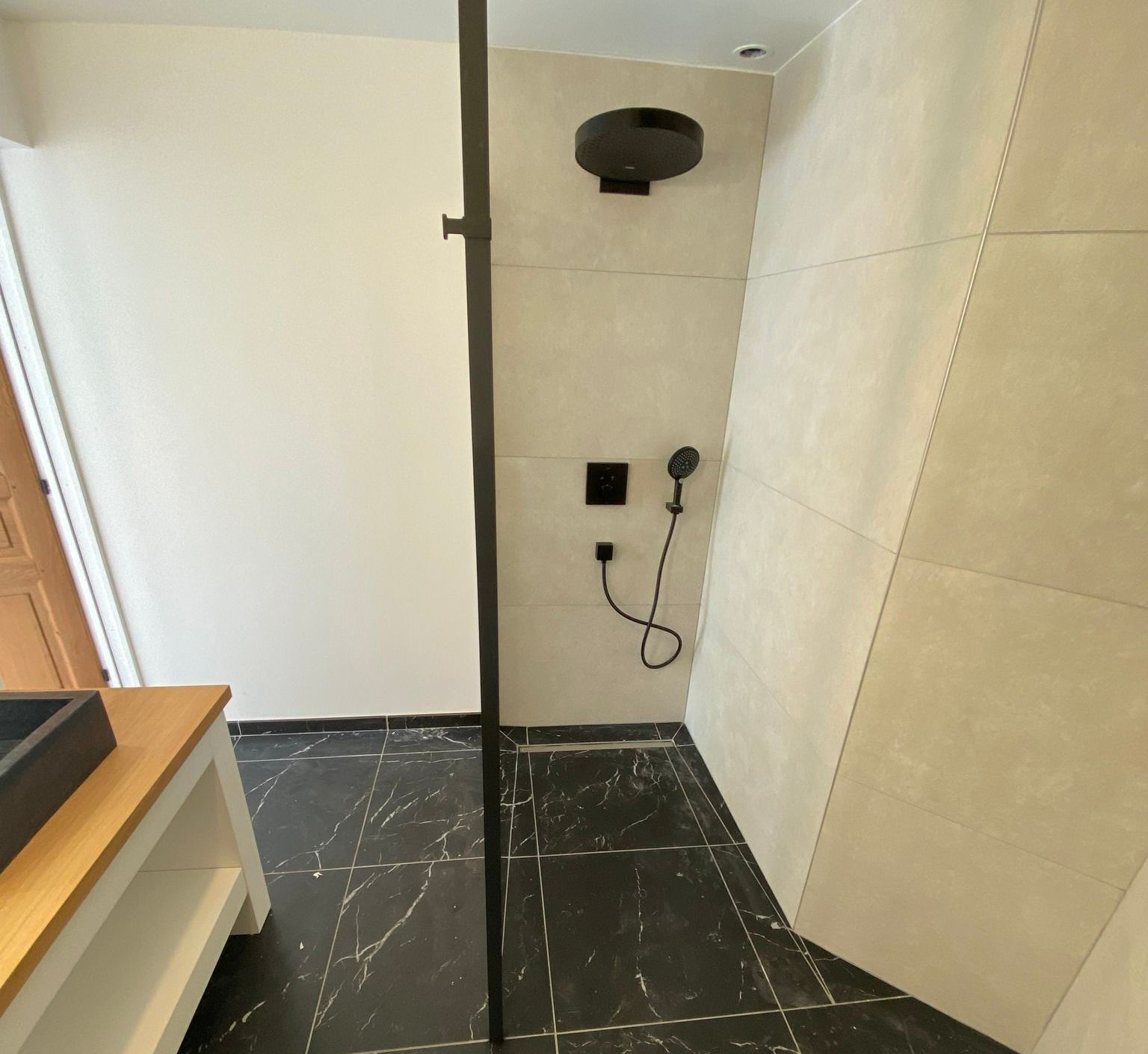Une salle de bains rénovée