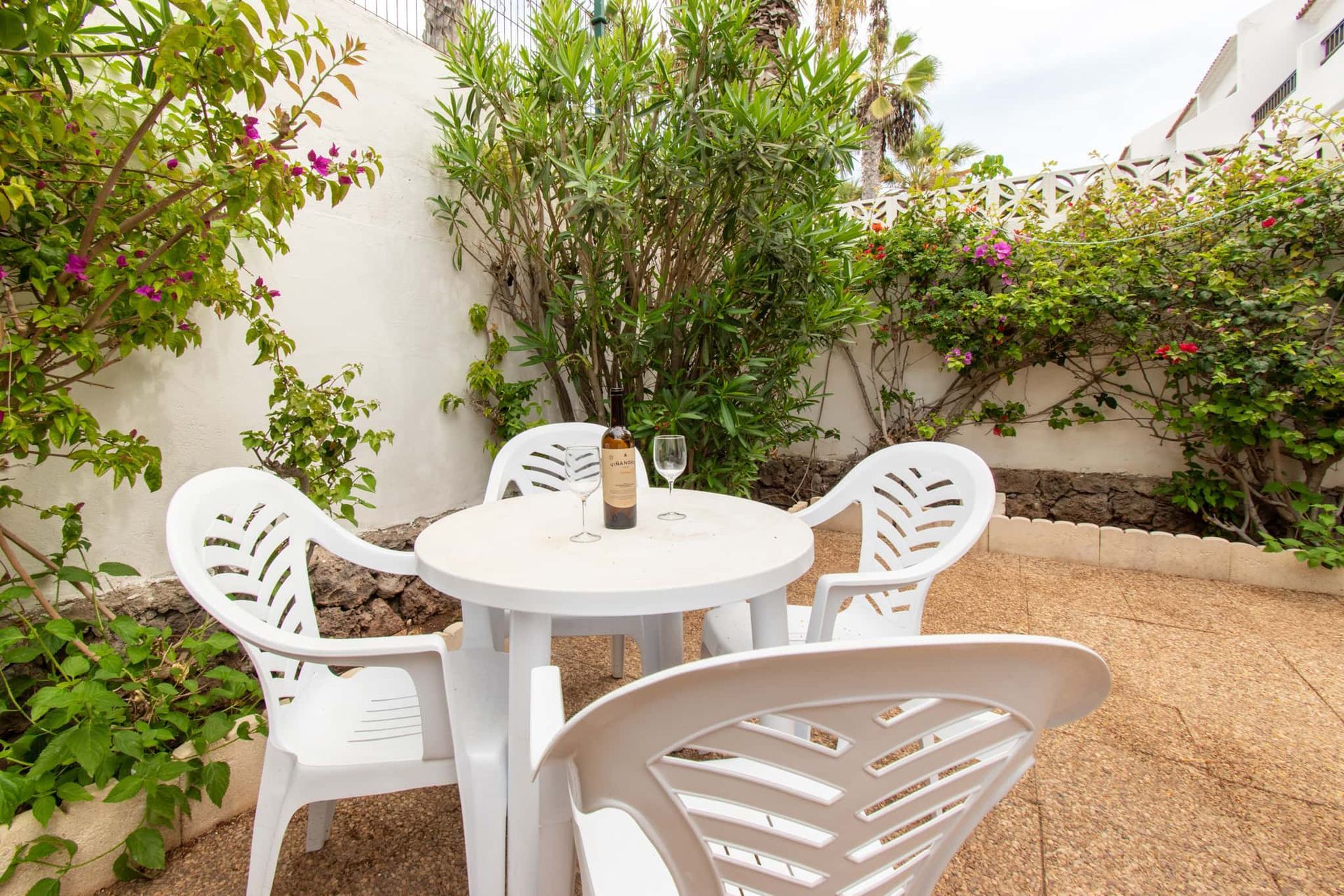 Patio table and chairs, Parque Santiago I, Playa de las Americas, Tenerife