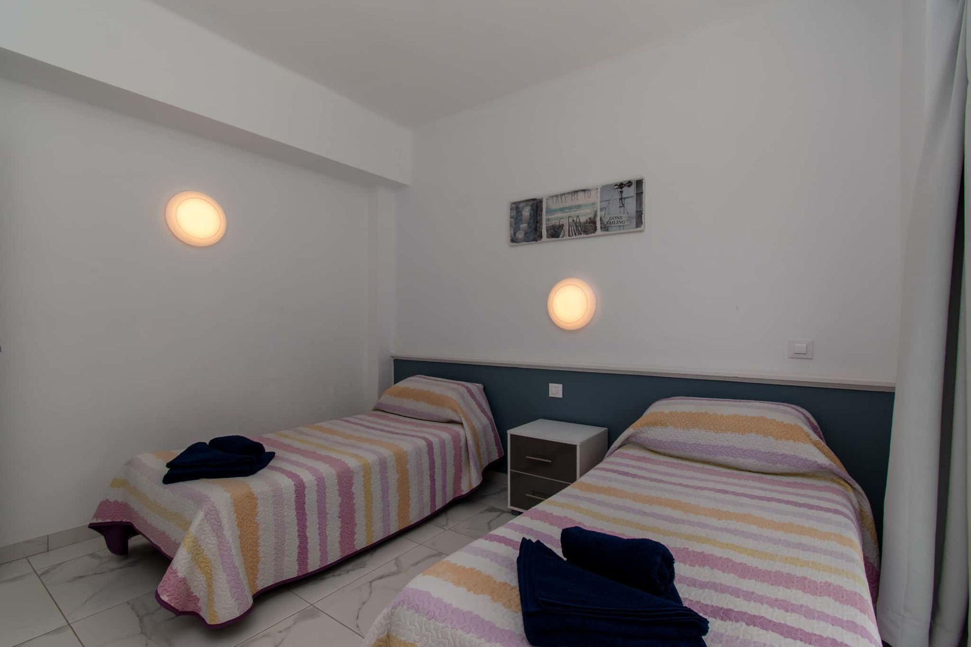 Bedroom with 2 single beds, Club Atlantis, Costa Adeje, Tenerife.