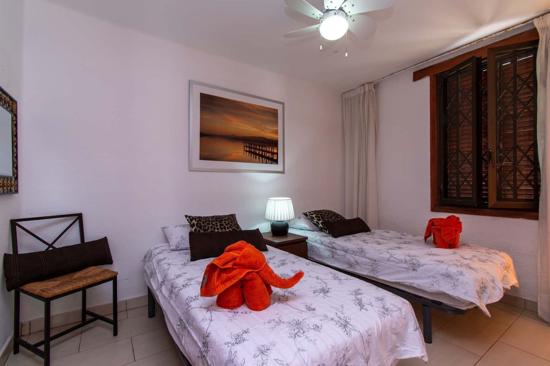 Bedroom with 2 single beds, bedside table and lamp, Parque Santiago I, Playa de las Americas, Tenerife