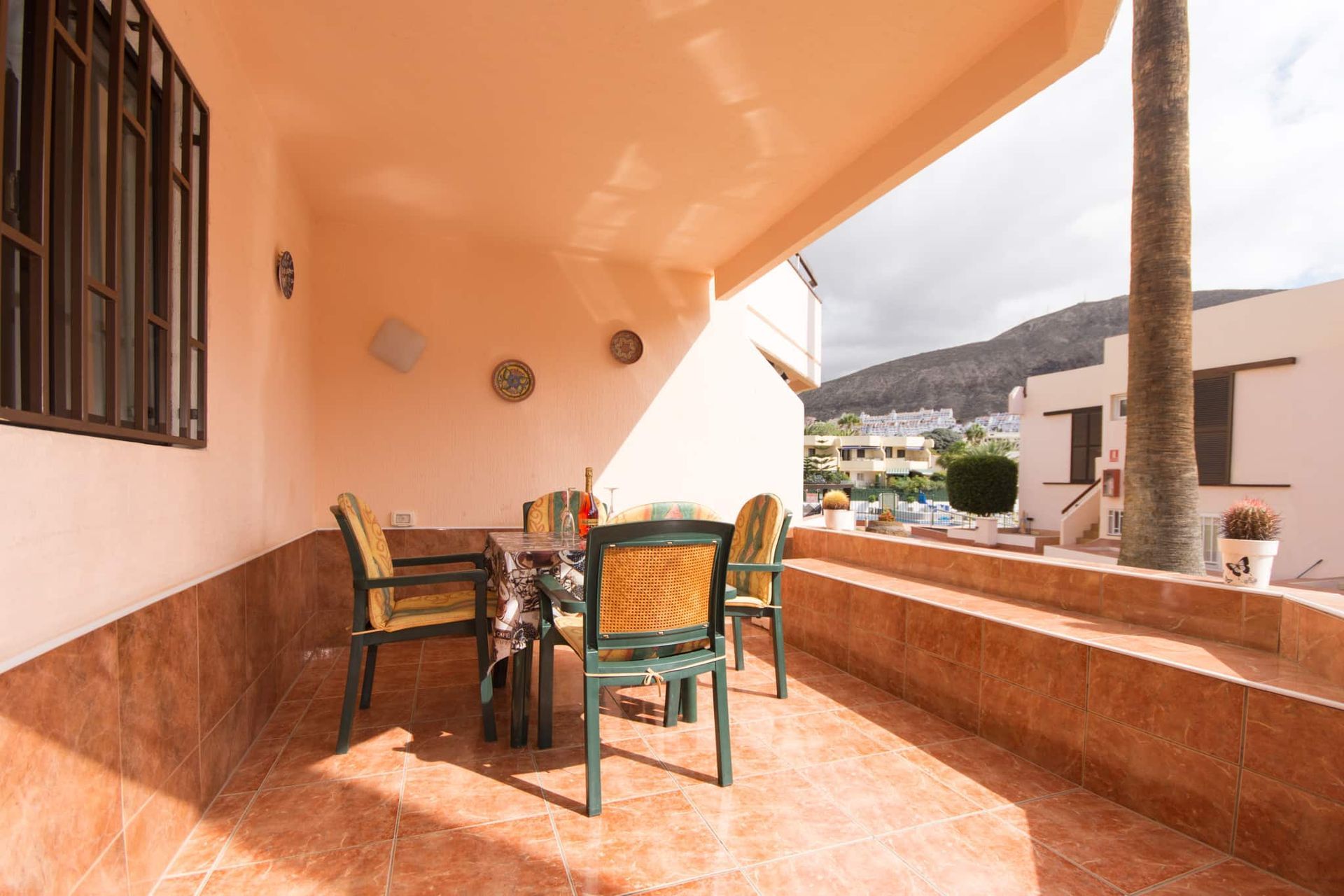 Terrace with patio furniture at Sur y Sol, Los Cristianos.