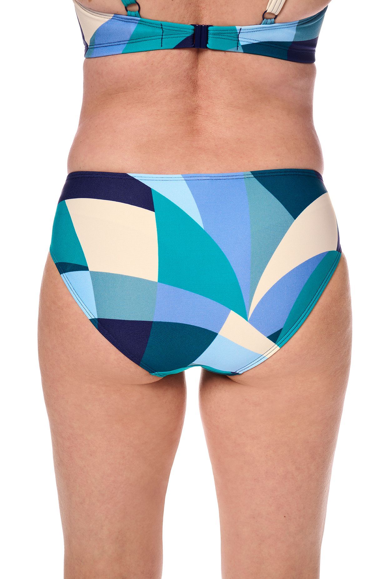 Lisbon slip derrière