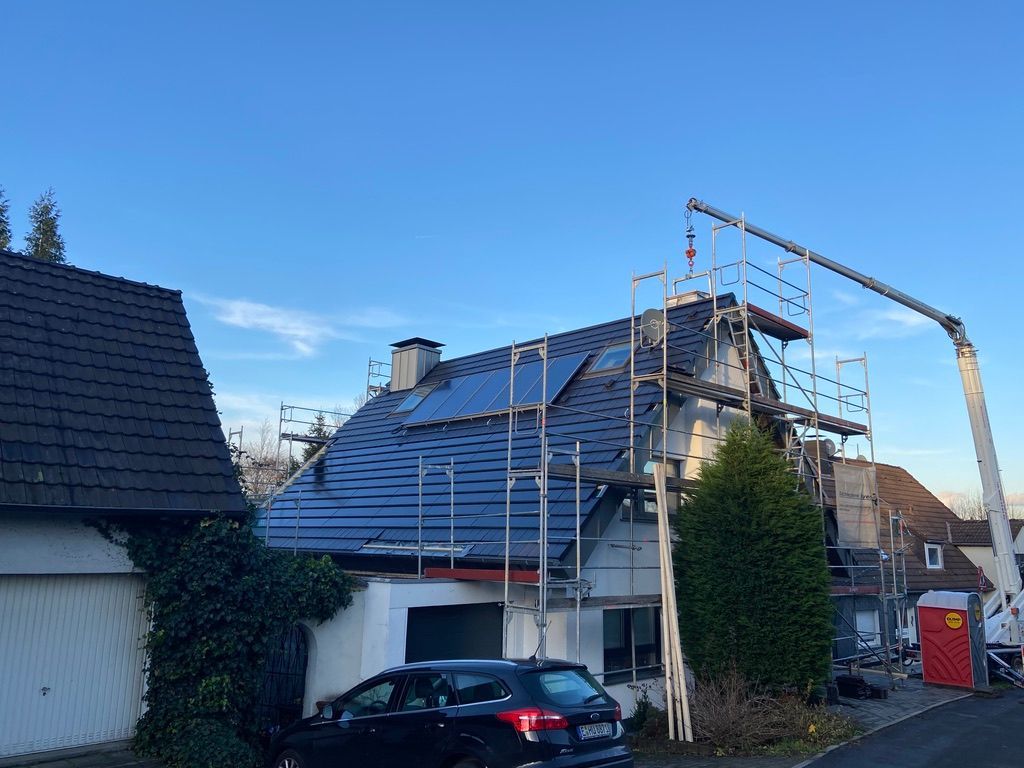 Stehfalzkamin Nedzink Photovoltaik Braas Dachdecker Mülheim