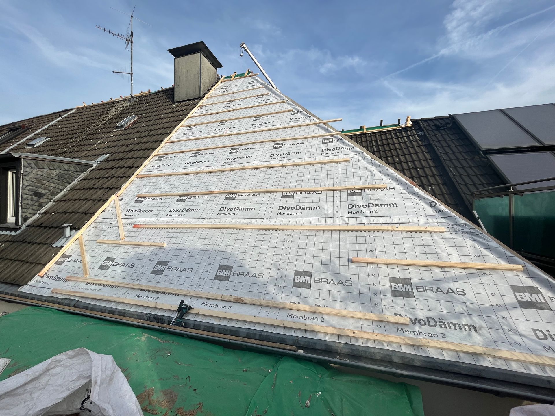 Dachdecker Essen Dachdecker Mülheim an der Ruhr Steildachsanierung Laumanns Stehfalzgaube Rheinzink Clima Comfort Aufdachdämmung