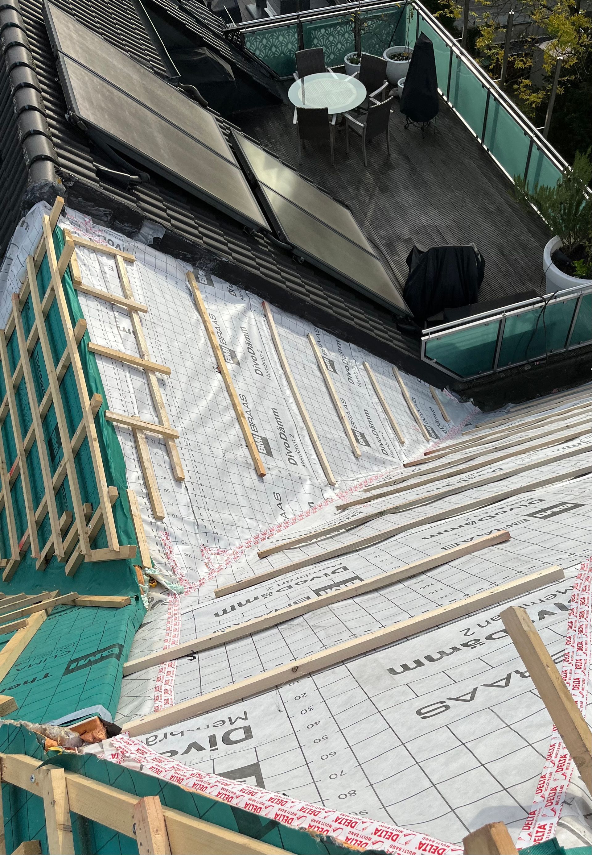 Dachdecker Essen Dachdecker Mülheim an der Ruhr Steildachsanierung Laumanns Stehfalzgaube Rheinzink Clima Comfort Aufdachdämmung