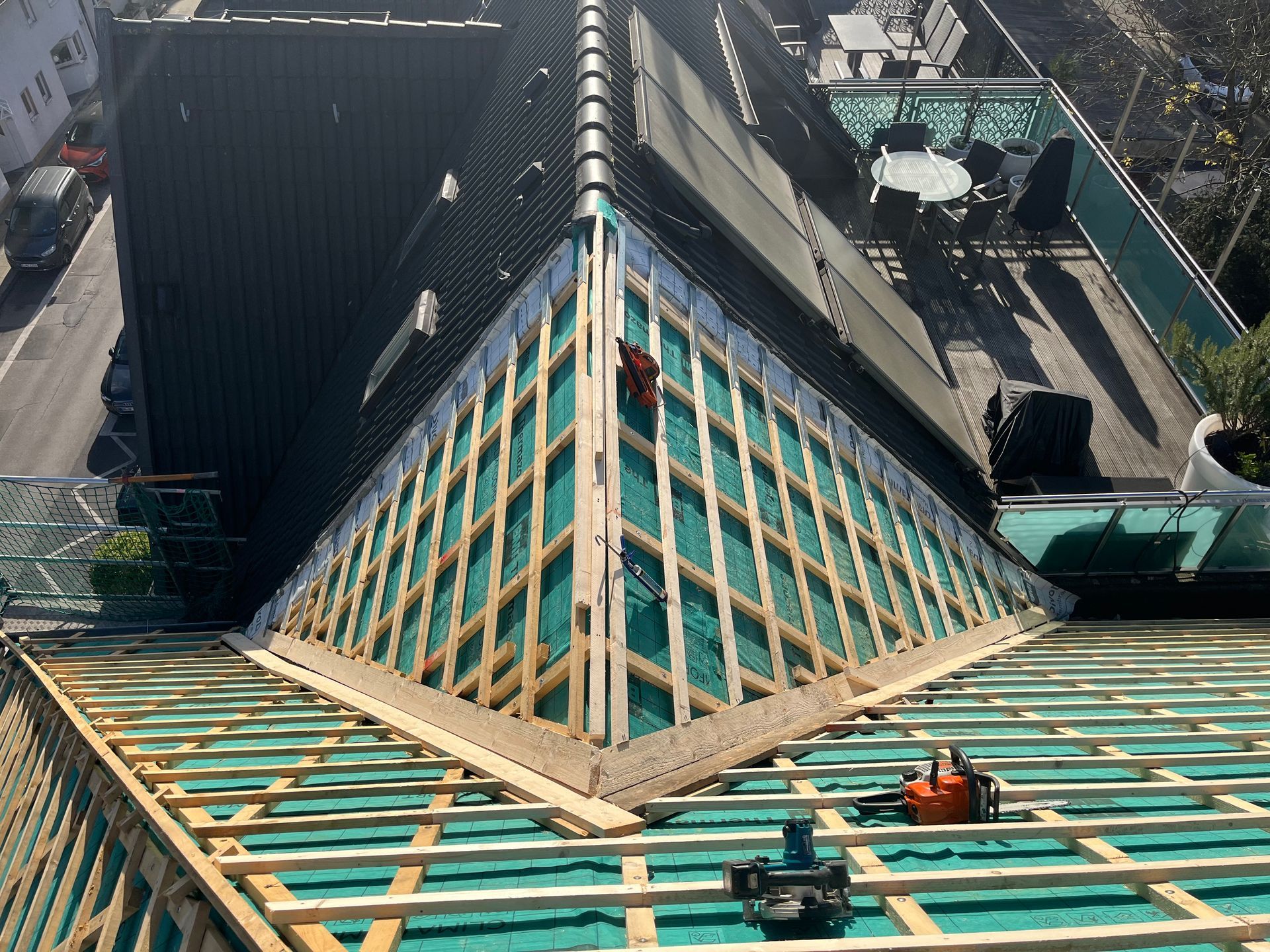 Dachdecker Essen Dachdecker Mülheim an der Ruhr Steildachsanierung Laumanns Stehfalzgaube Rheinzink Clima Comfort Aufdachdämmung