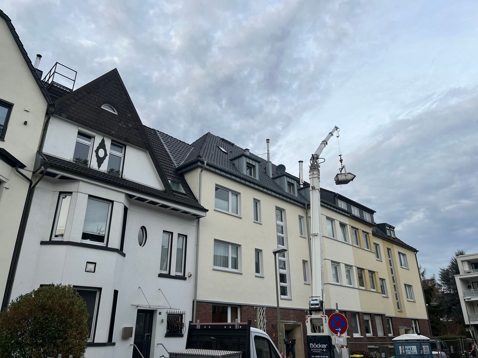 Dachdecker Essen Dachdecker Mülheim an der Ruhr Steildachsanierung Laumanns Stehfalzgaube Rheinzink Clima Comfort Aufdachdämmung