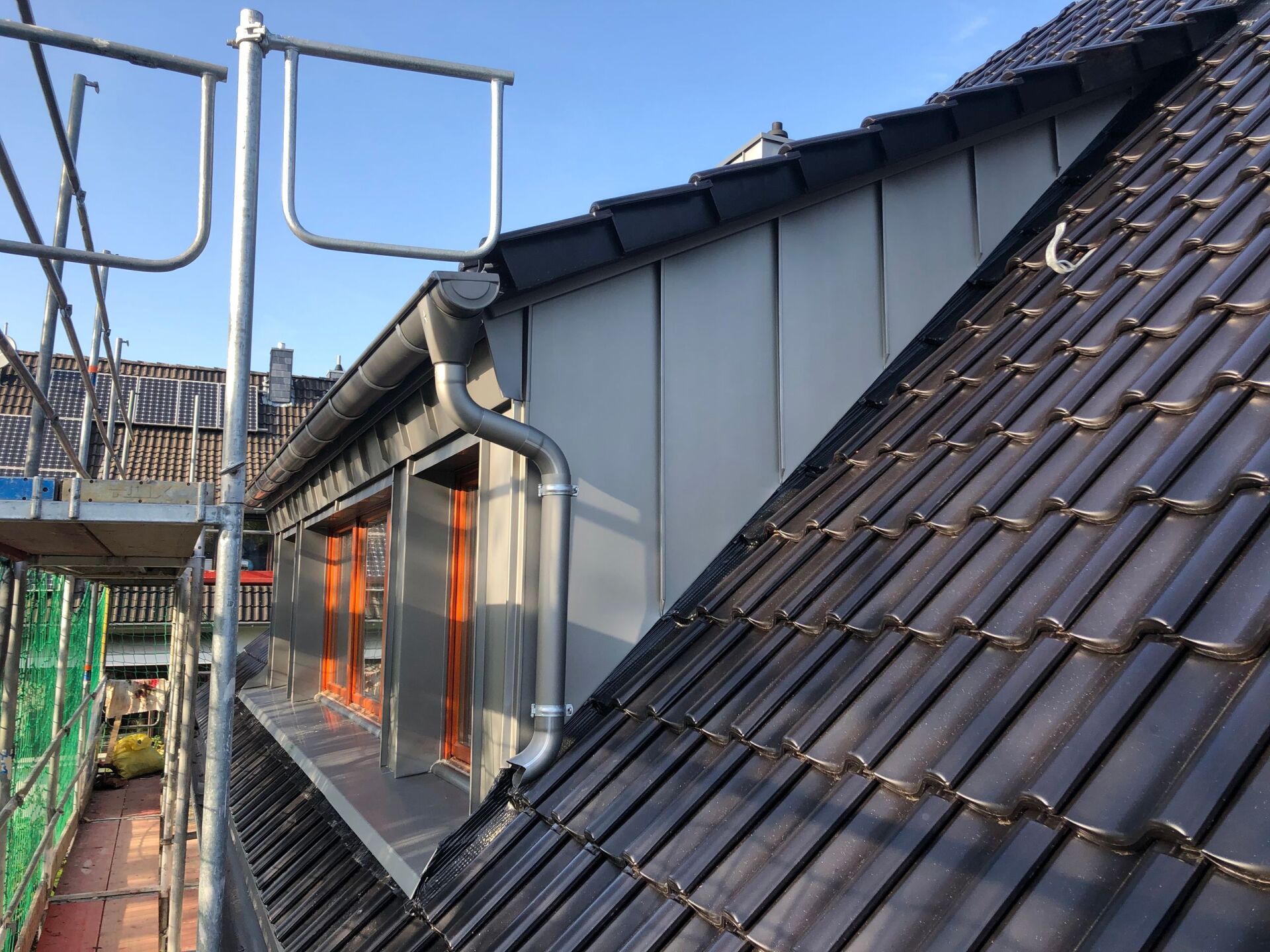 Stehfalzgaube Bayer Dachdecker Bayer