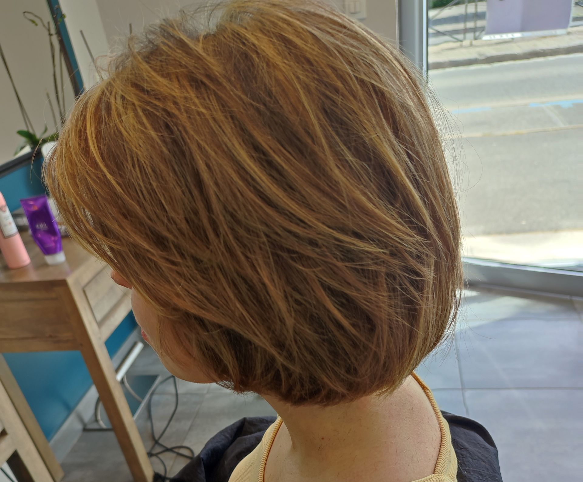 Femme avec un carré