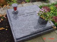 Urnengrabstein Steinmetzbetrieb Josef Simon