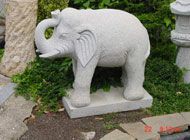 Steinfigur Elefant Steinmetzbetrieb Josef Simon