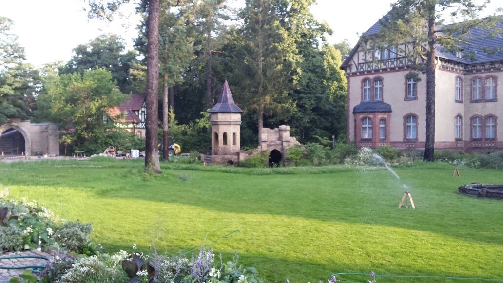 Riedrich Greenery and Landscaping