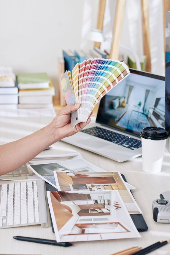 Un jeu de couleur avec des plans d'intérieur
