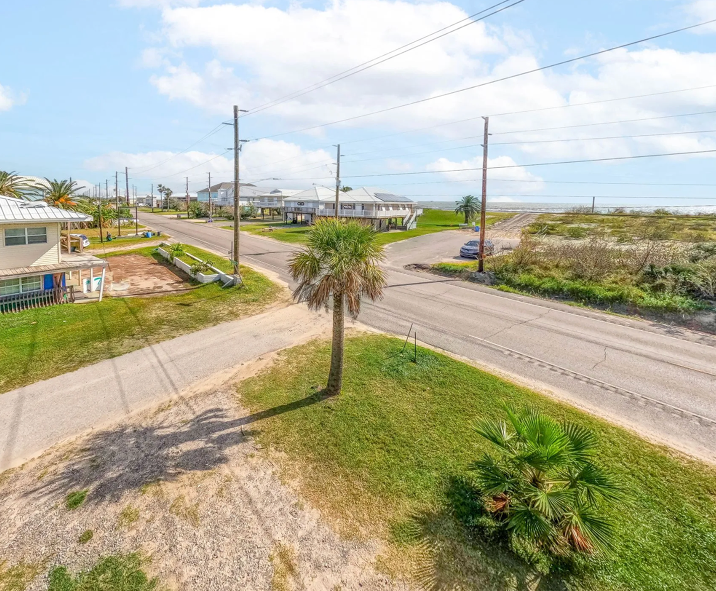 Great Camp in a great location, across from the beach with a gulf view from the upper deck. Three bedrooms and three bath camp. We have a Boiling Pot & charcoal BBQ Pit. Fully stocked kitchen with a stove and fridge. We have a separate laundry room, a pantry, and an extra fridge. It's right across from the beach public access with an upstairs deck facing the water.