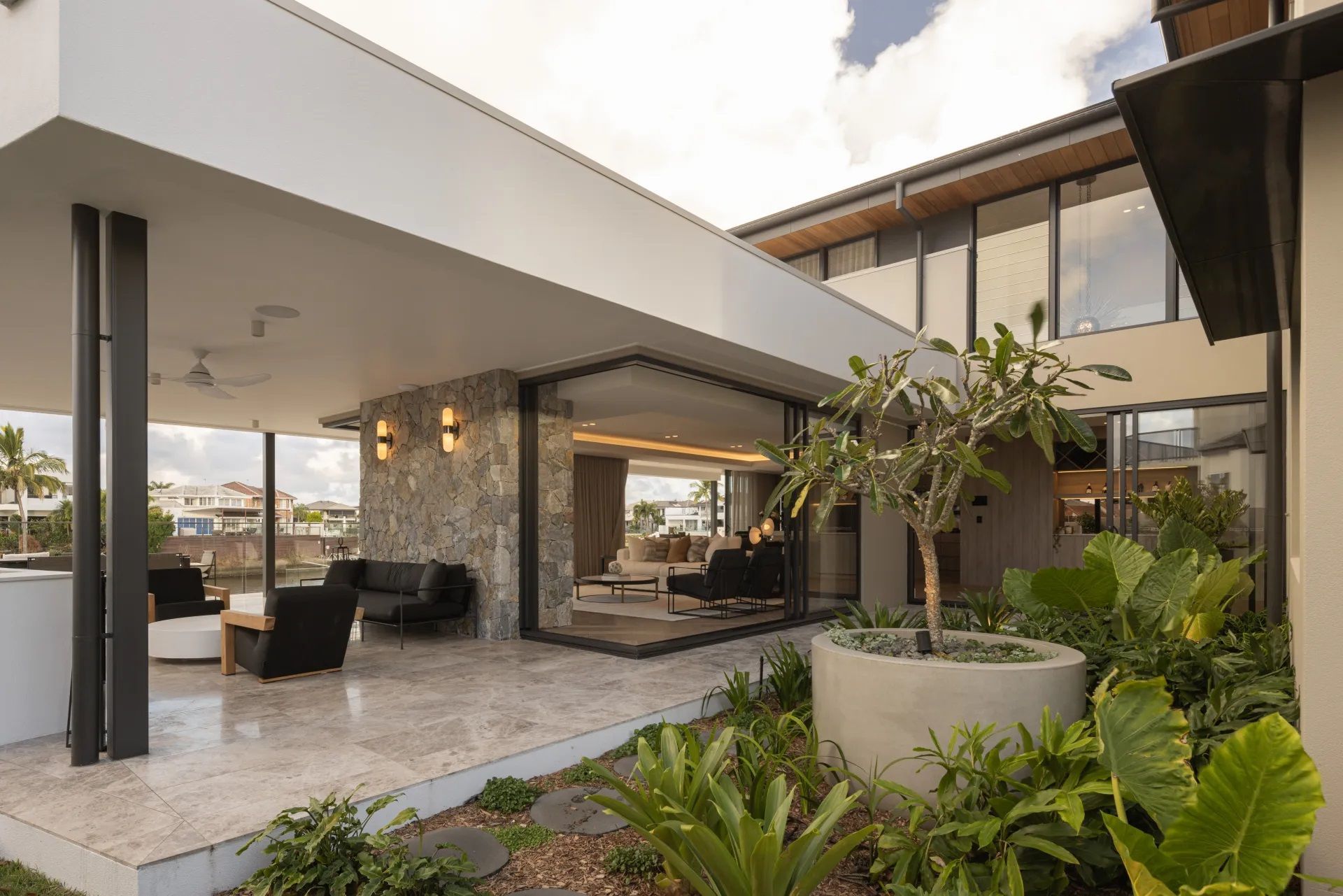 Enceintes encastrables extérieures