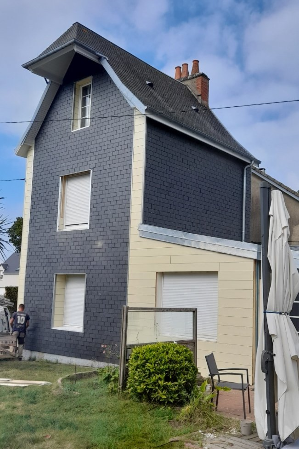 Maison bénéficiant d'une ITE avec bardage