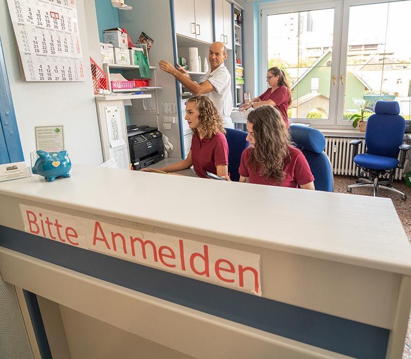 Praxis und Institut für Physikalische und Rehablilitative Medizin Schweinfurt, Anmeldung