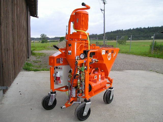 Weingärtner Baumaschinen – Putzmaschine G4 auf Firmengelände