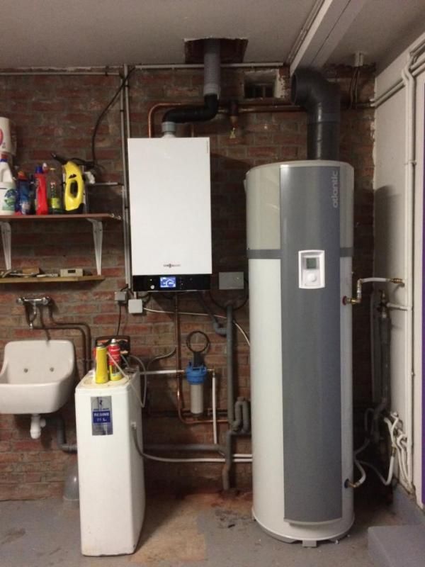 Chauffe-eau thermodynamique à côté d'une chaudière à condensation