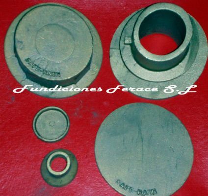 Un montón de círculos con las palabras fundiciones ferace sl en la parte inferior