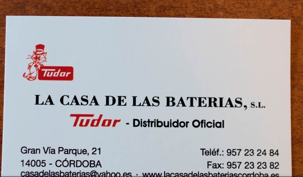 A business card for la casa de las baterias