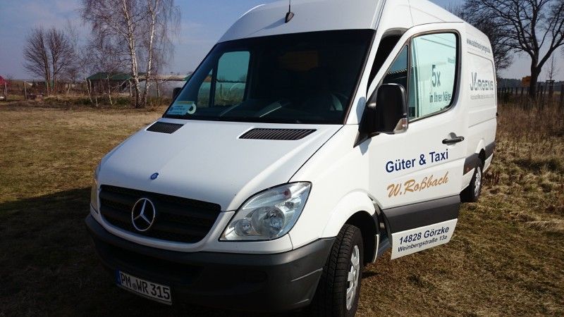 Mercedes Sprinter (Ladevolumen: ca. 15m³)