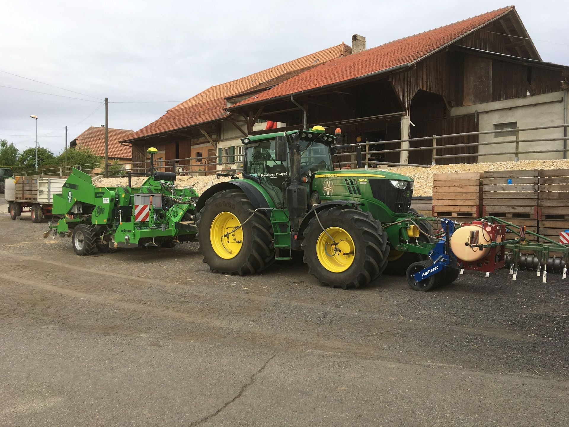 Domaine au Village Service SA