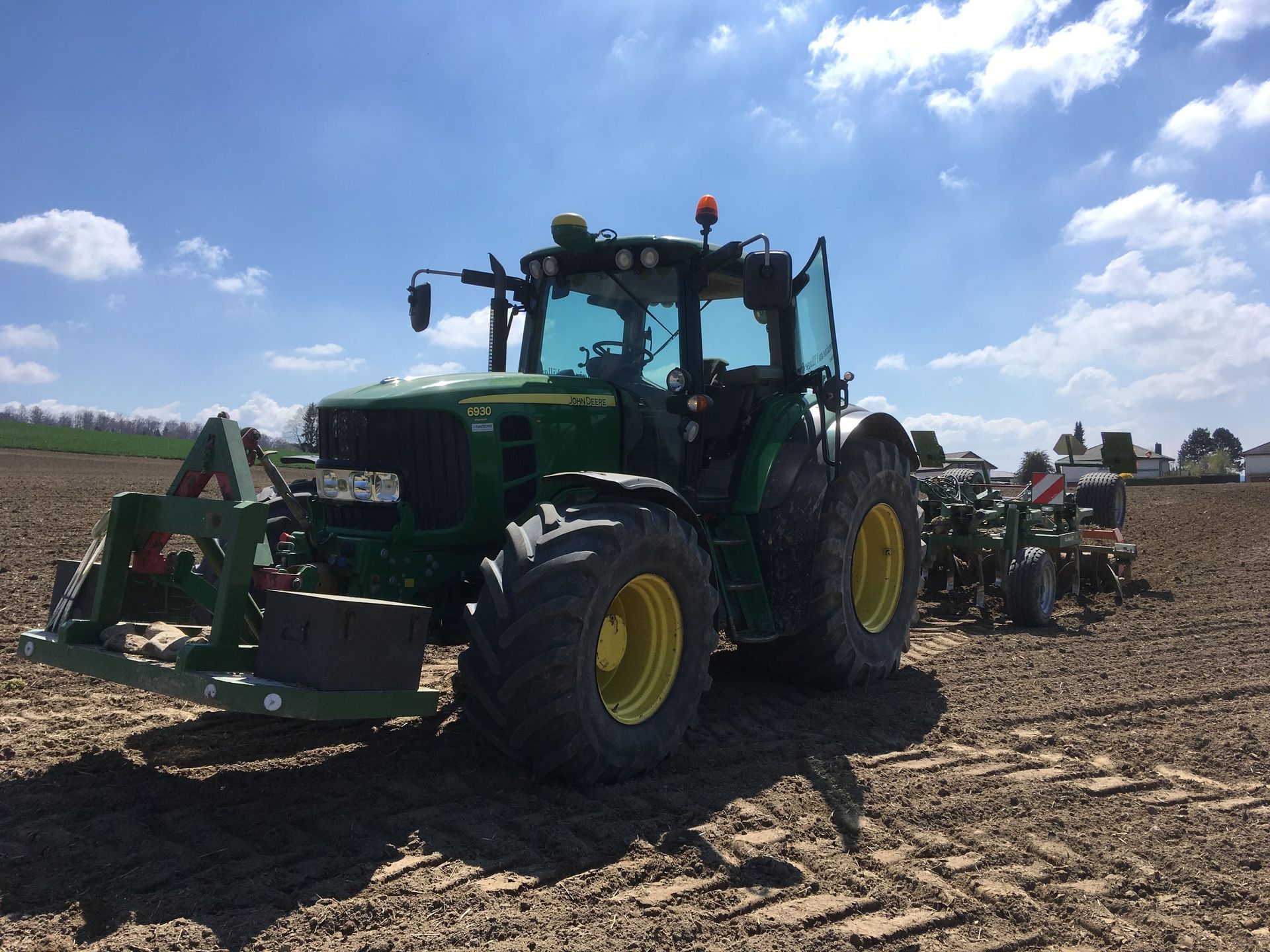 Domaine au Village Service SA