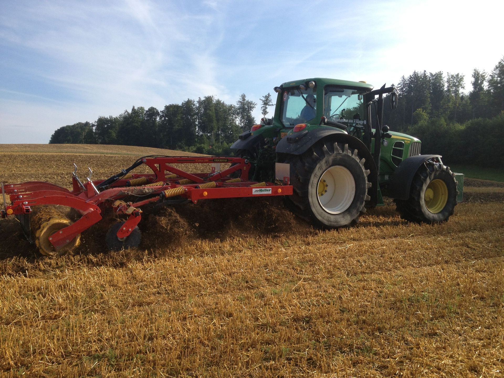 Domaine au Village Service SA