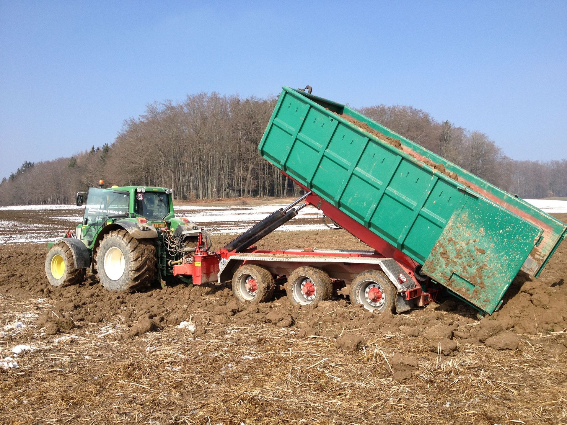 Domaine au Village Service SA