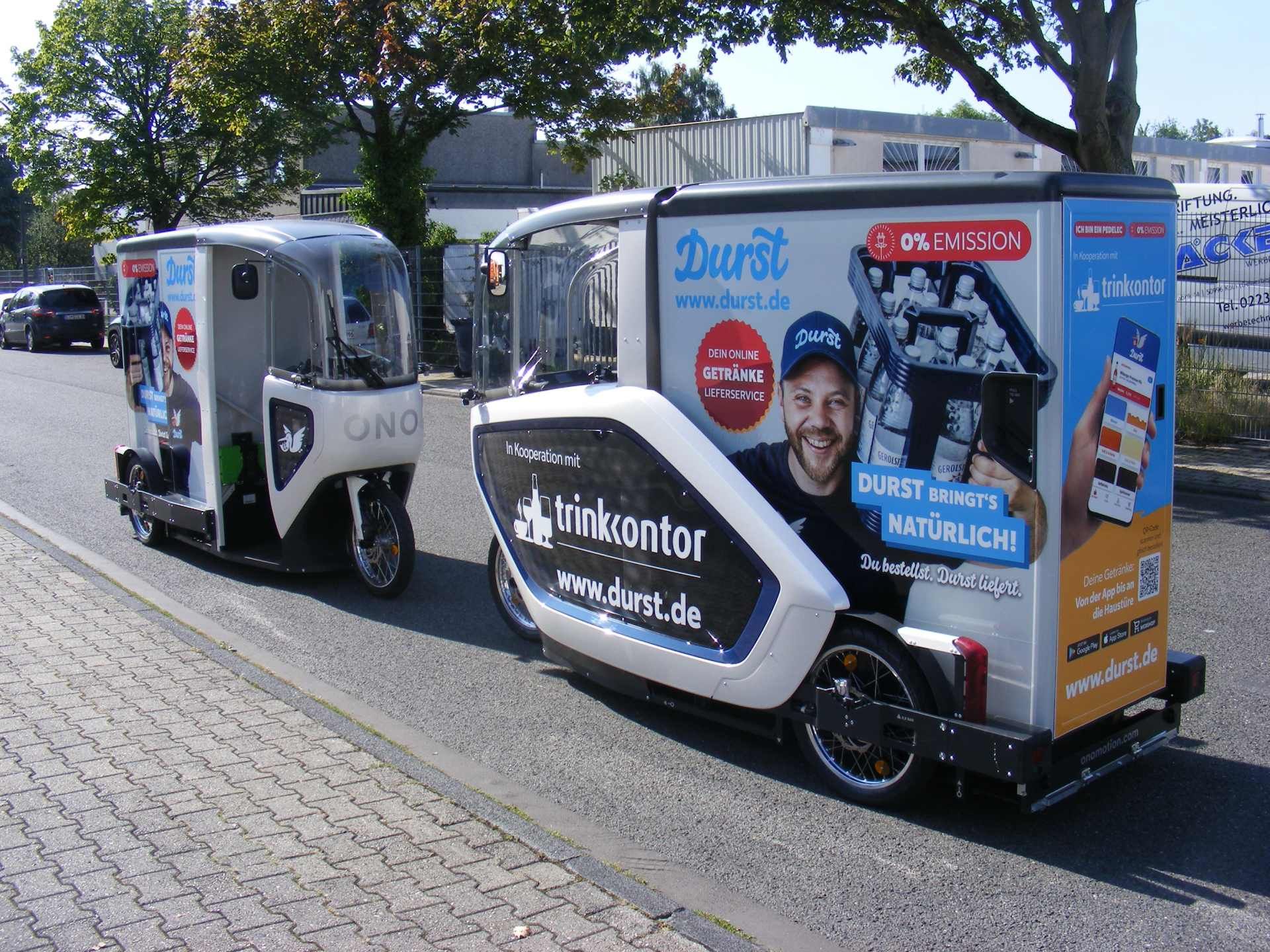 Beschriftung und Folierung der Lieferfahrzeuge von durst.de in Kooperation mit trinkkontor