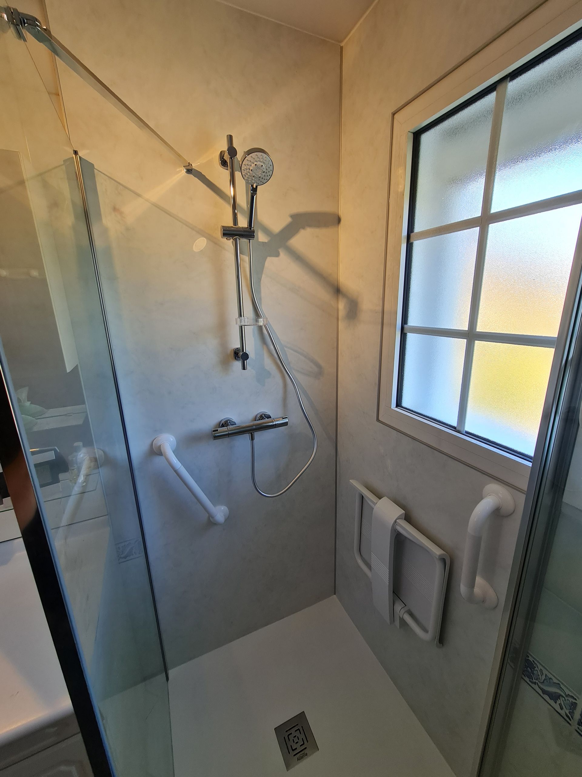 L'intérieur d'une douche